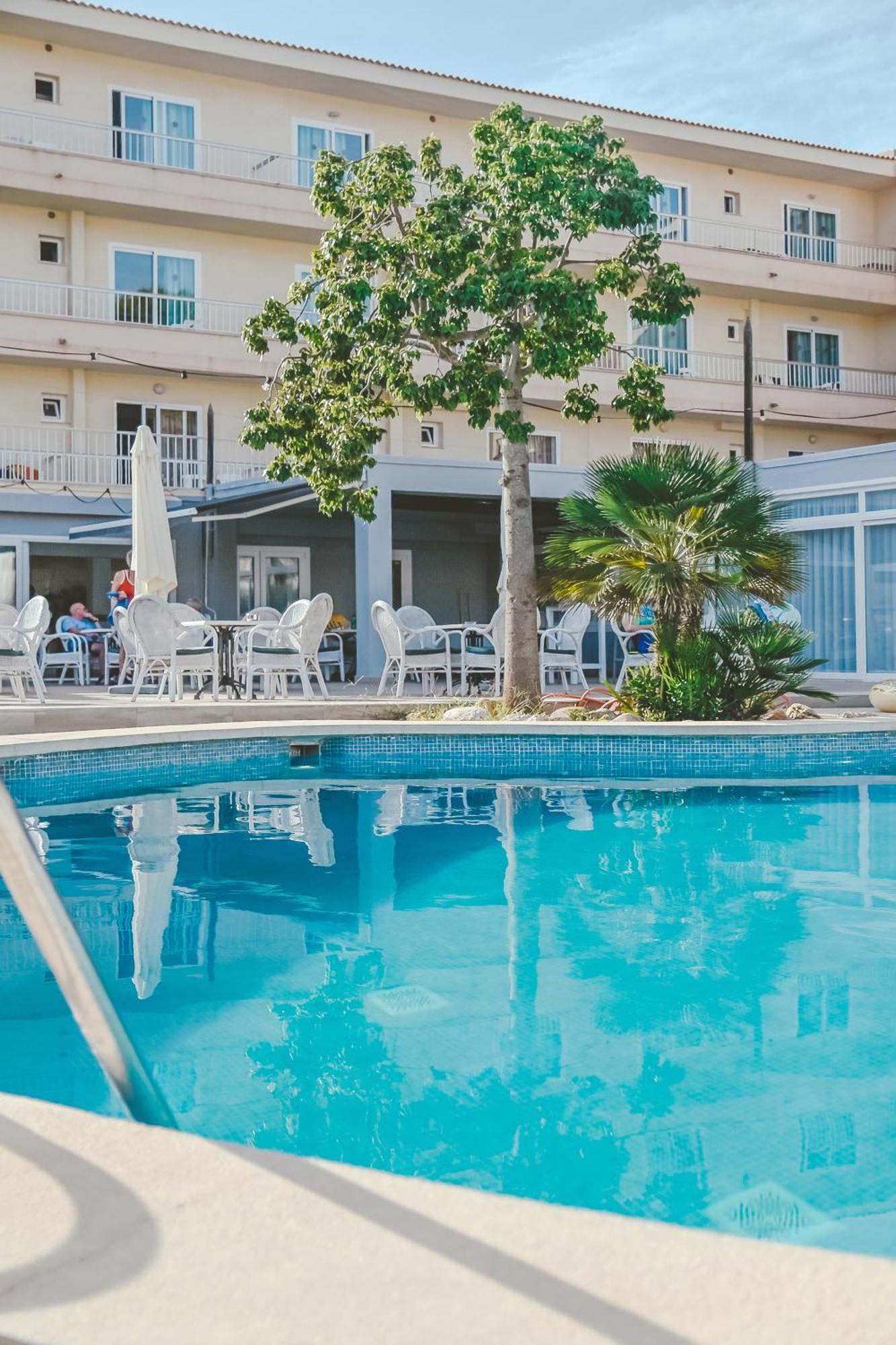 Hotel Lliteras Cala Ratjada  Extérieur photo