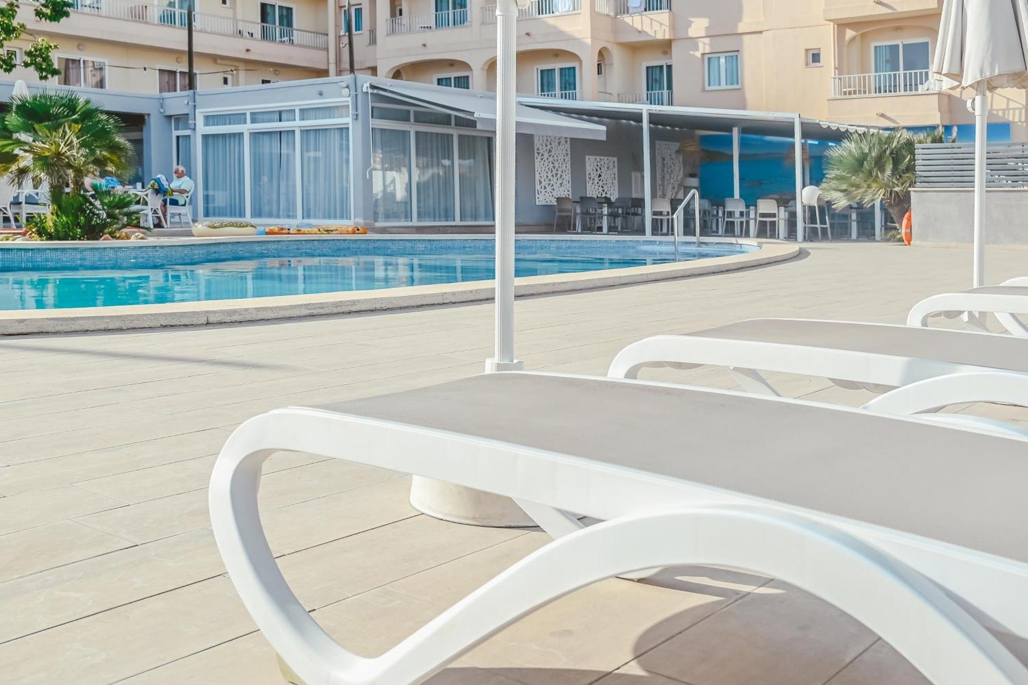 Hotel Lliteras Cala Ratjada  Extérieur photo