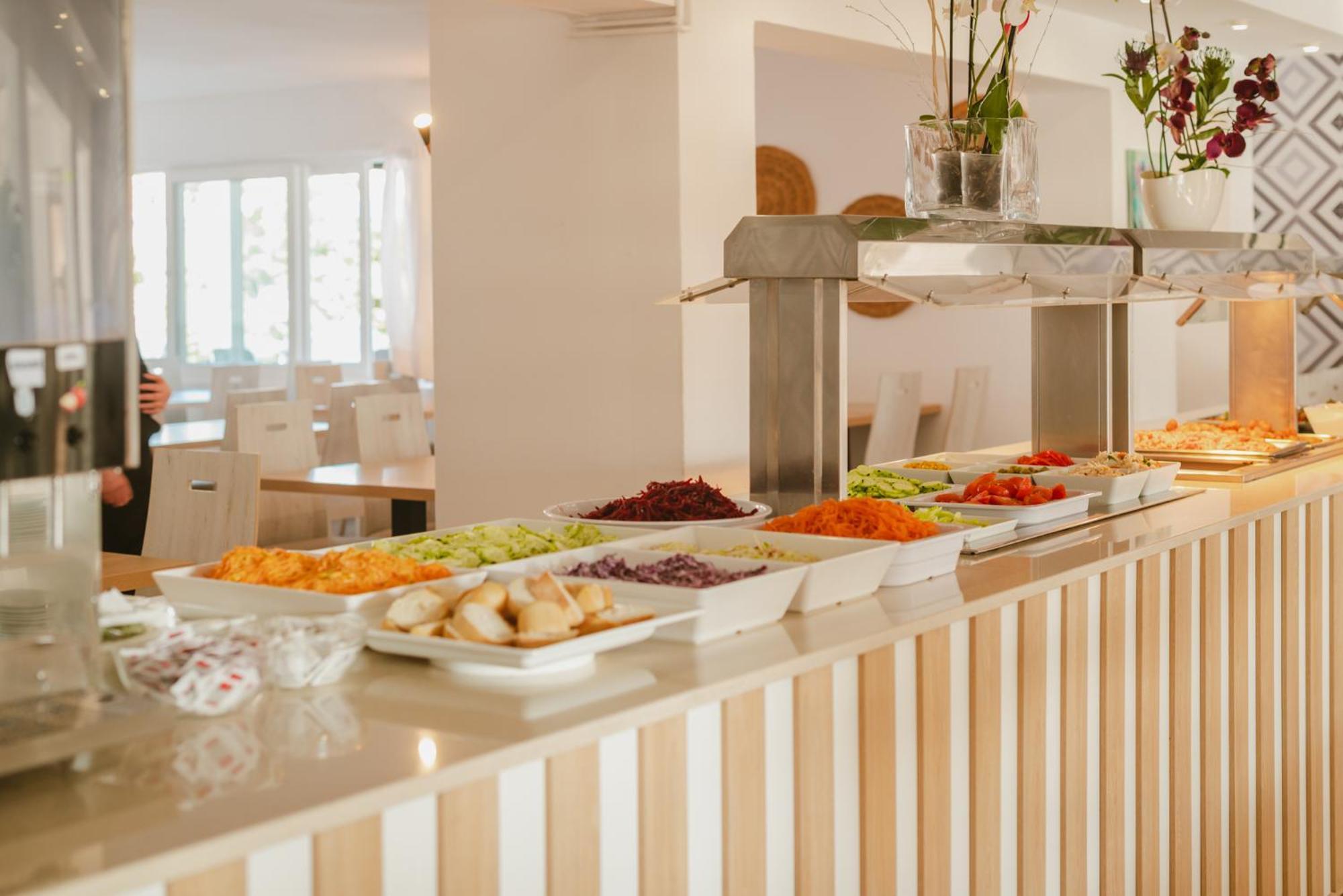 Hotel Lliteras Cala Ratjada  Extérieur photo
