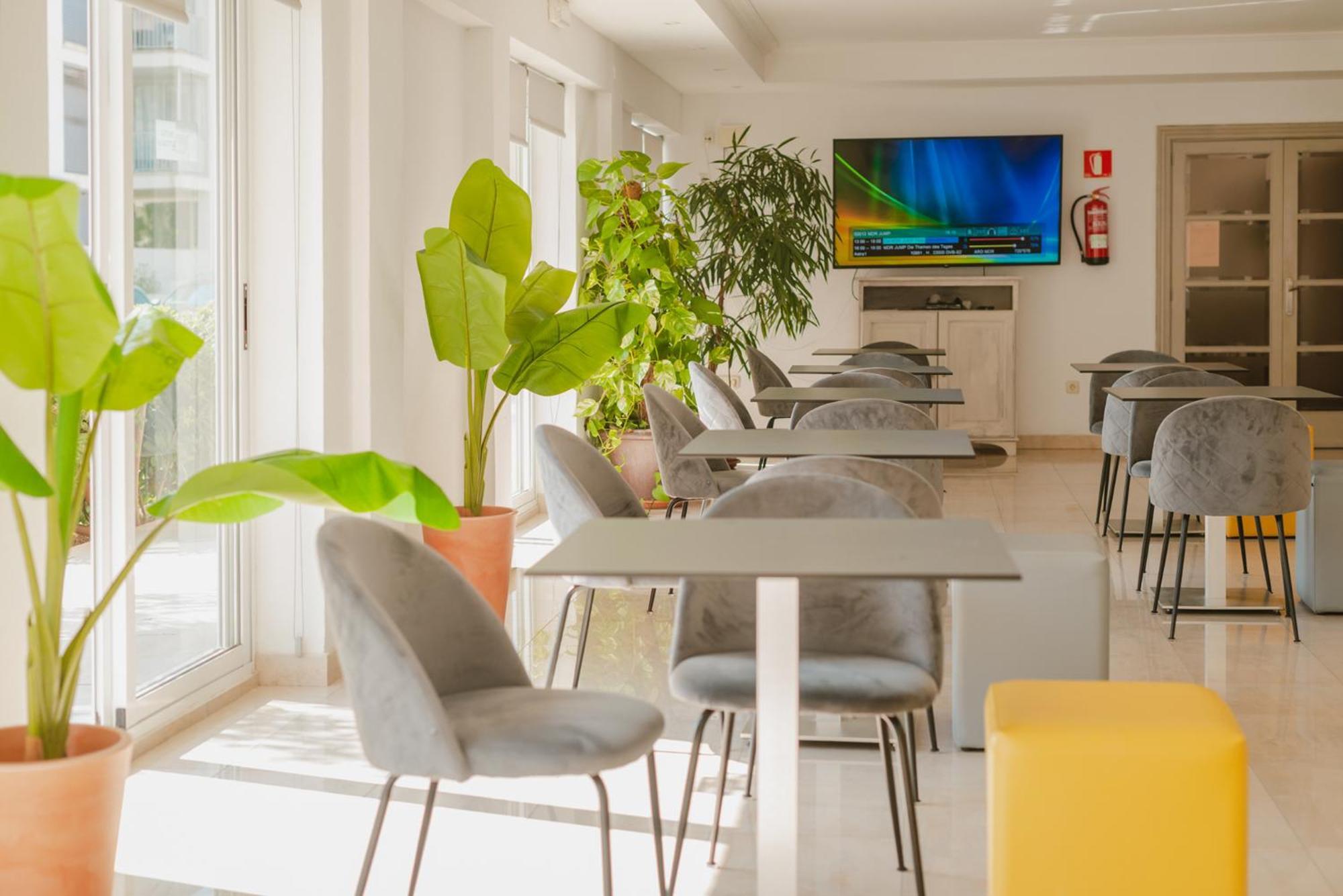 Hotel Lliteras Cala Ratjada  Extérieur photo